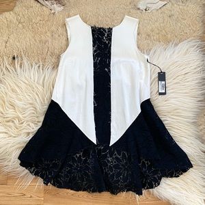 Marna Ro Los Angeles Lace Panel Top